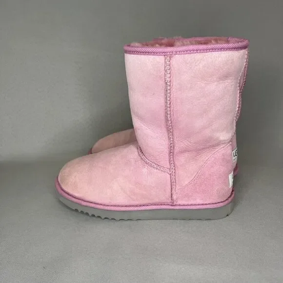 Womens UGG Boots Sz 7 Classic Short Light Pink Suede Wool - Picture 3 of 10